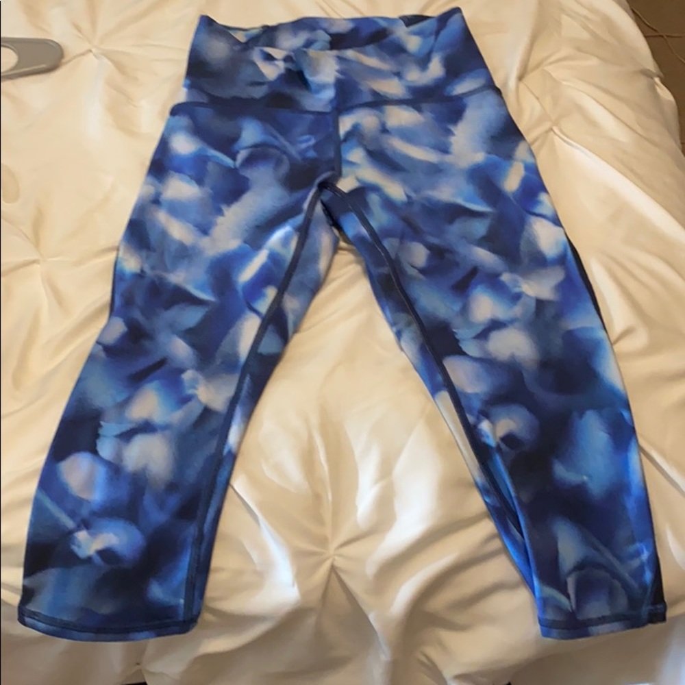 Lululemon blue print leggings